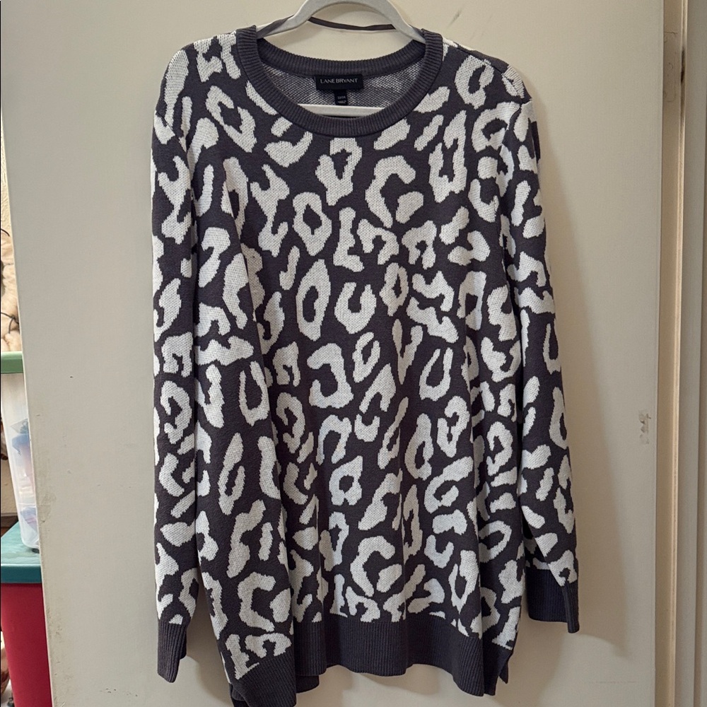 NWT Lane Bryant Black and White Animal Print Sweater